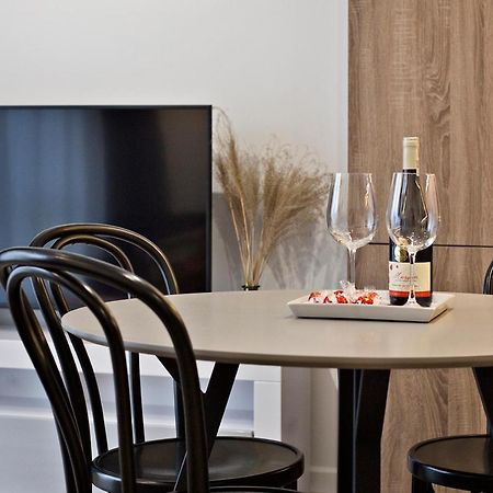Goclaw P&O Serviced Apartments Warsaw Ngoại thất bức ảnh