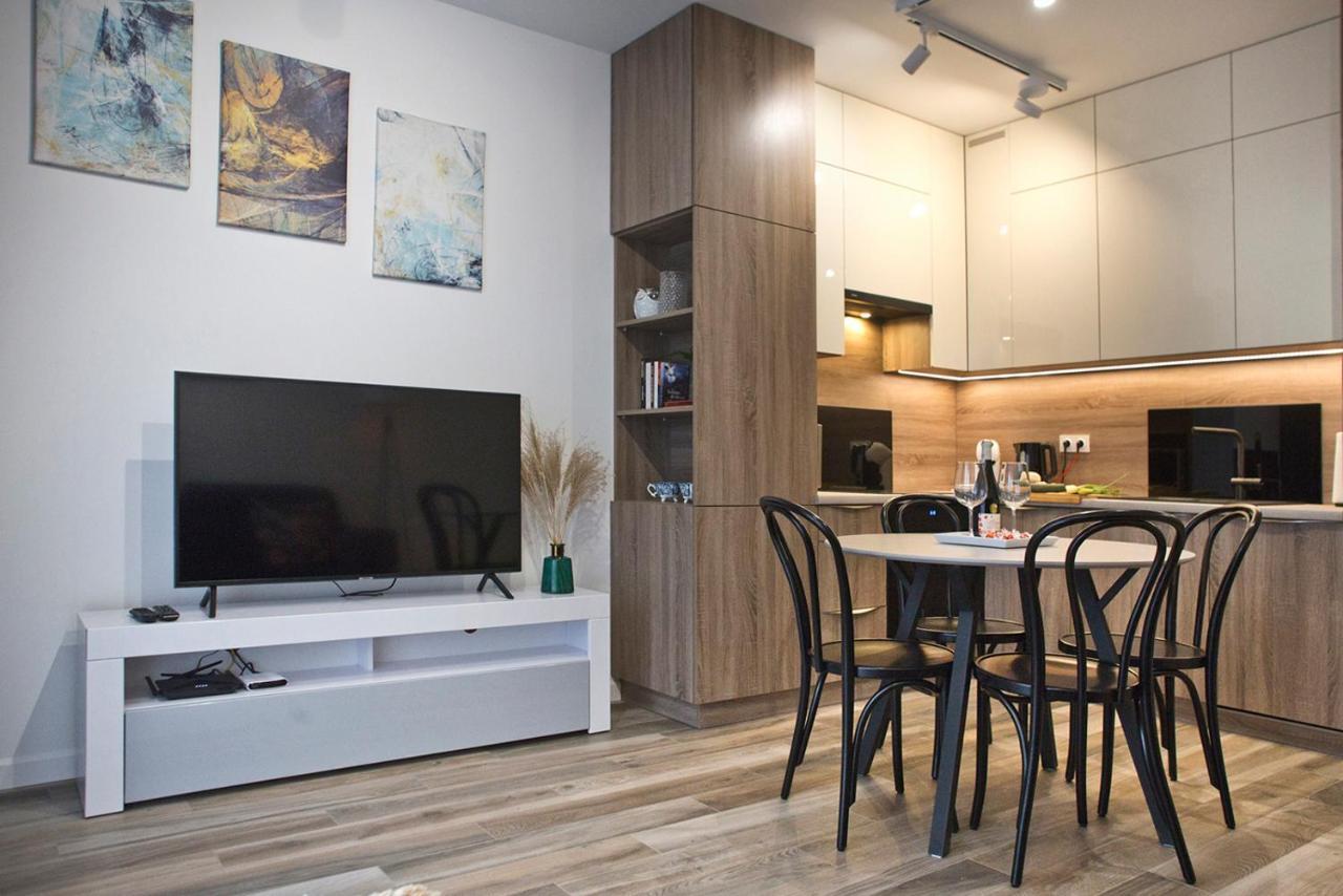Goclaw P&O Serviced Apartments Warsaw Ngoại thất bức ảnh