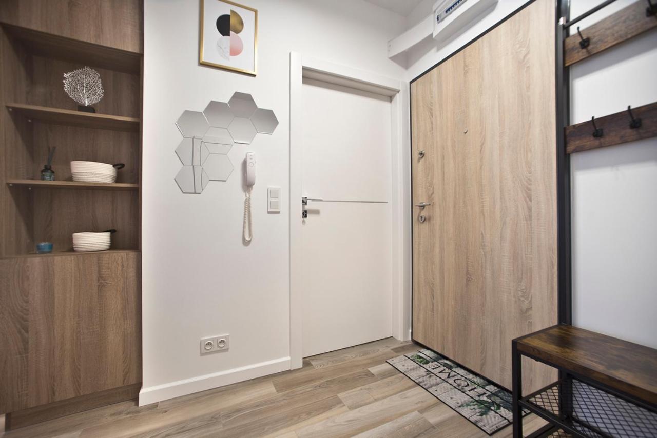 Goclaw P&O Serviced Apartments Warsaw Ngoại thất bức ảnh